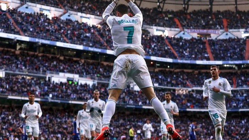 Màn ăn mừng của Ronaldo đã trở thành thương hiệu của bóng đá thế giới Màn ăn mừng của Ronaldo đã trở thành thương hiệu của bóng đá thế giới