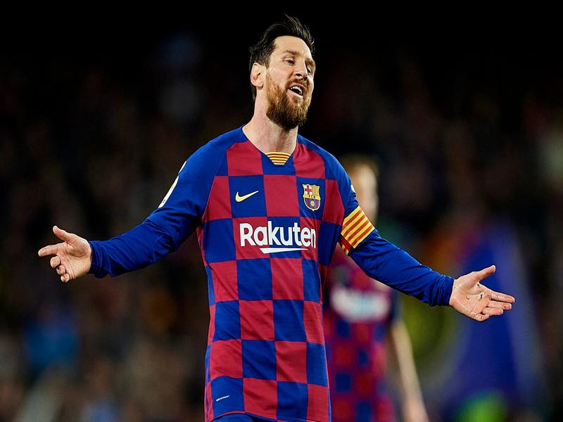 Lionel Messi là một trong những cầu thủ xuất sắc nhất trong lịch sử, và là huyền thoại của Barcelona Lionel Messi là một trong những cầu thủ xuất sắc nhất trong lịch sử, và là huyền thoại của Barcelona