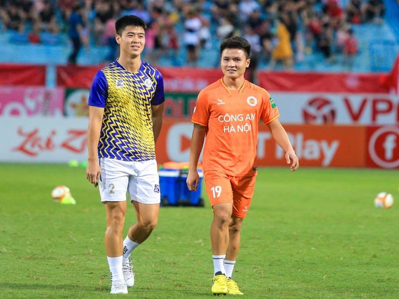 Mức lương của Quang Hải trong màu áo Công an Hà Nội thuộc top tại Việt Nam Mức lương của Quang Hải trong màu áo Công an Hà Nội thuộc top tại Việt Nam