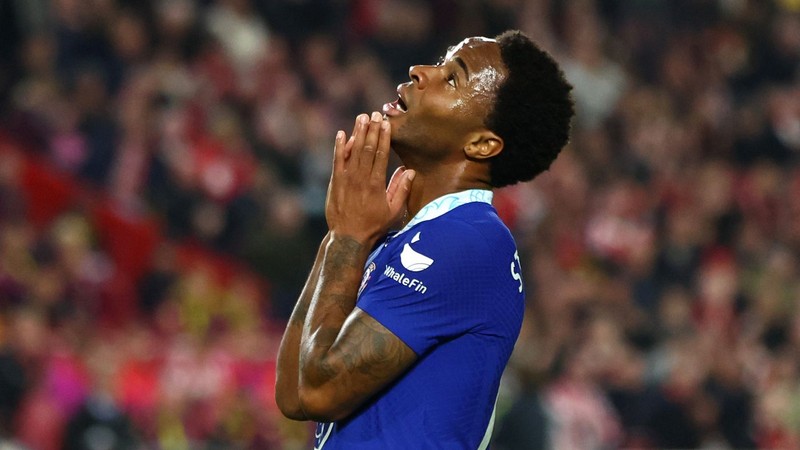 Anh bất ngờ tới Chelsea sau quãng thời gian dài chơi cho Man City Anh bất ngờ tới Chelsea sau quãng thời gian dài chơi cho Man City