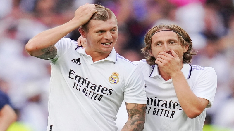Toni Kroos và Luka Modric từng là 2 cầu thủ CM ấn tượng nhất Toni Kroos và Luka Modric từng là 2 cầu thủ CM ấn tượng nhất