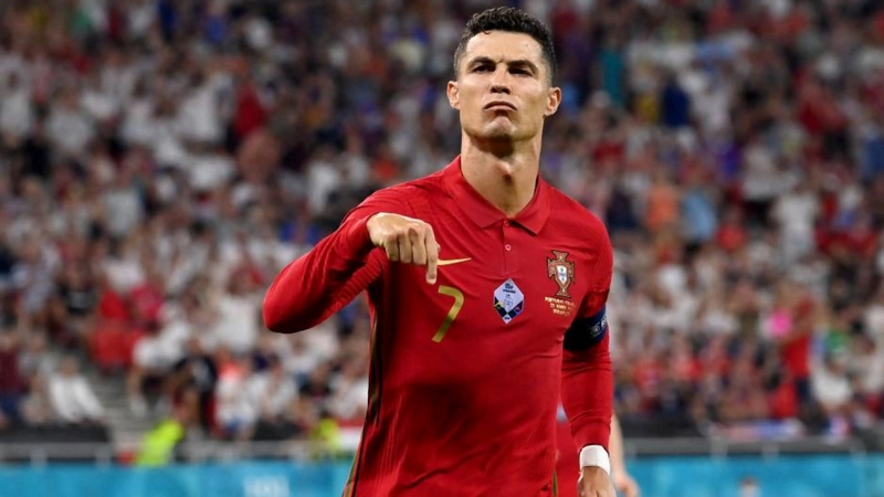 Tất nhiên không thể bỏ qua được CR7 Tất nhiên không thể bỏ qua được CR7