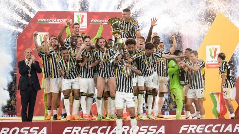 Có thể nói câu lạc bộ Juventus là đội bóng vĩ đại nhất nước Ý Có thể nói câu lạc bộ Juventus là đội bóng vĩ đại nhất nước Ý