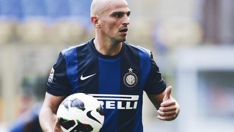 Cầu thủ Esteban Cambiasso - Nghệ thuật của gã chiến binh trong bóng đá 1 Cầu thủ Esteban Cambiasso - Nghệ thuật của gã chiến binh trong bóng đá