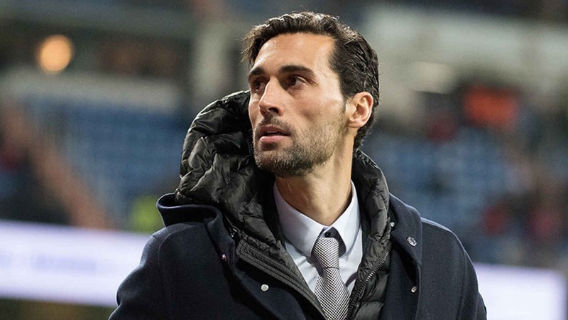 Nhưng hiện tại anh cũng đang cống hiến cho Real Madrid Nhưng hiện tại anh cũng đang cống hiến cho Real Madrid