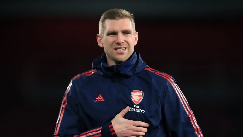 Nhưng cái tên này đã ảnh hưởng không nhỏ đến thành công của Arsenal hiện tại Nhưng cái tên này đã ảnh hưởng không nhỏ đến thành công của Arsenal hiện tại